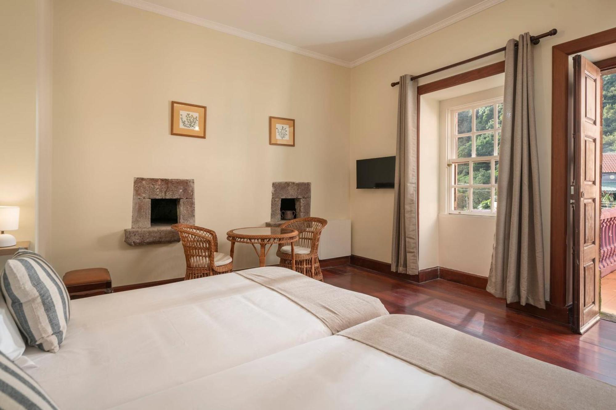 Casa Da Faja Alta - With Breakfast Included, By An Island Apart Jogo da Bola 외부 사진